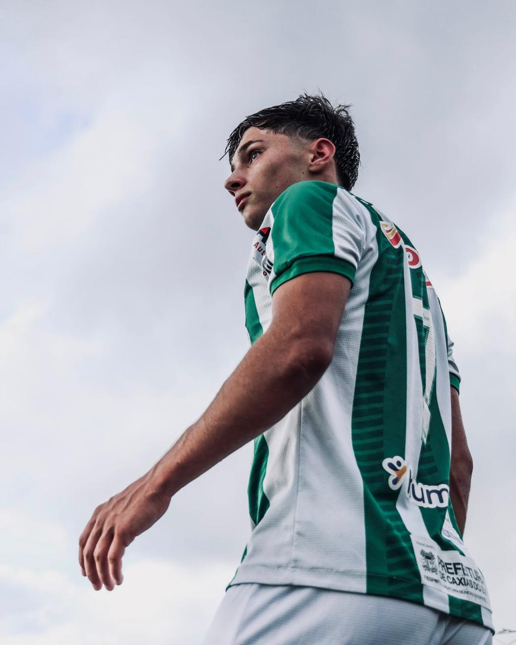 Vicente Teles — Juventude
